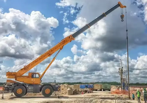 Nueva grúa todoterreno RT35 de 35 toneladas con accesorio - Product Image 2