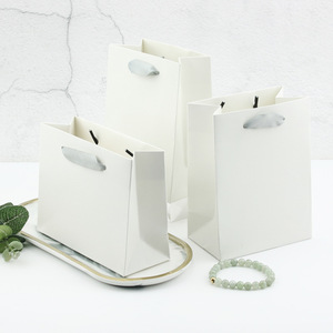 Bolsas de Papel Ecológicas para Tiendas de Ropa al por Mayor, con Asas, Bolsas de Regalo de Papel Personalizadas, Económicas, con Cordón Clásico - Product Image 2