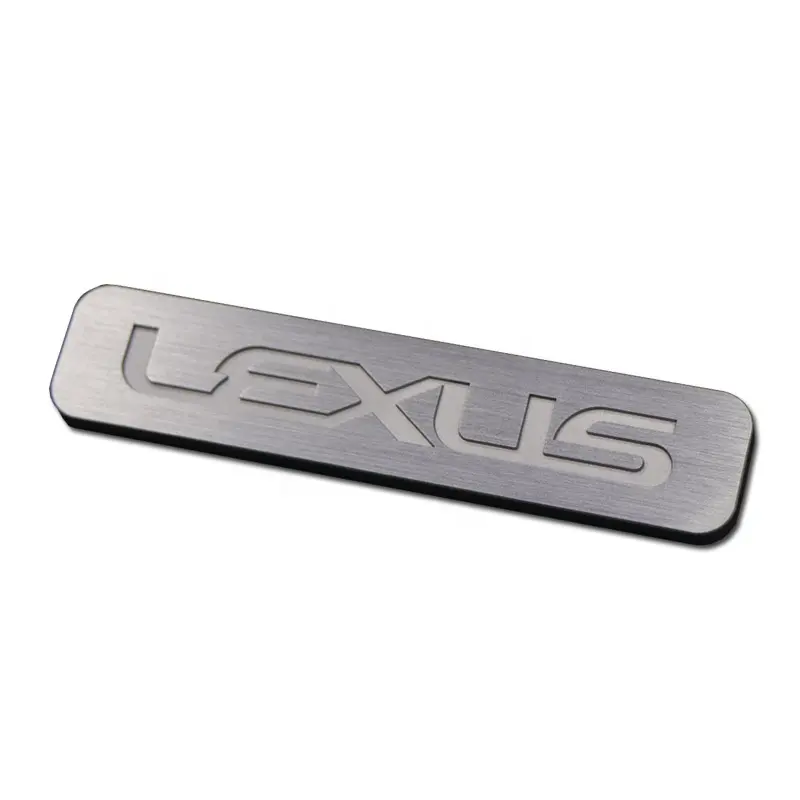 Kustom Merek Nama Logo Debossed Terukir Brushed Anodized Aluminium Plate Tanda Outdoor-Logam Label Tag untuk Mobil