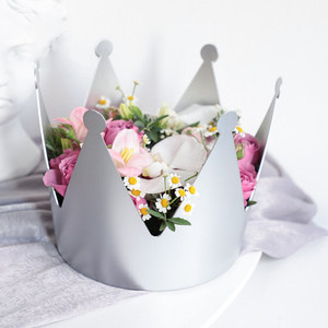 RM Wholesale Luxury Waterproof Crown Shape Flower Box Sweet Wedding Favor Ornament Candy Chocolate Packaging Gift Box