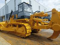 Bulldozer sur chenilles avec composants hydrauliques Kawasaki et système entièrement hydraulique pour les opérations sur les chantiers de construction et miniers