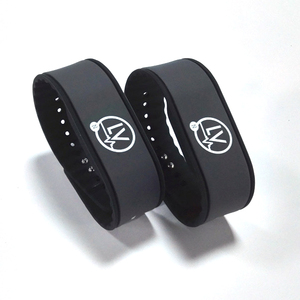 Custom Rfid Rubber Wristband Waterproof Reusable Nfc Silicone Wristband for Gym/amusement Park <b>Access</b> <b>Control</b> - Product Image 1