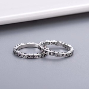 <span class=keywords><strong>Anello</strong></span> Trendy <span class=keywords><strong>con</strong></span> <span class=keywords><strong>Croce</strong></span> Traforata da 6mm in Stile Vintage per Uomo e Donna - Product Image 1