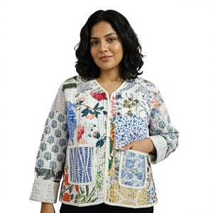 Veste patchwork florale pour femme, vêtement d'extérieur floral pour femme, veste au design patchwork, veste décontractée pour femme, cadeau pour elle - Product Image 1