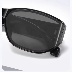 Gafas de sol retro y de alta gama con diseño de pantalla curva, montura blanca estilo ojo de gato, resistentes a los rayos UV para mujer, con forma cuadrada. - Product Image 4