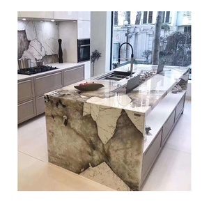Dalles de comptoir de salle à manger en granit poli moderne, grand format, en quartzite naturel Union Stone, luxe, granit brésilien Avocadus Patagonia - Product Image 1