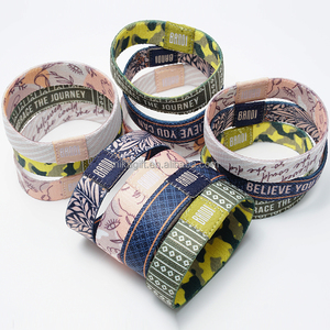 La mejor pulsera de tela elástica elegante con logotipo impreso personalizado Popular, pulsera de festival para eventos publicitarios - Product Image 1