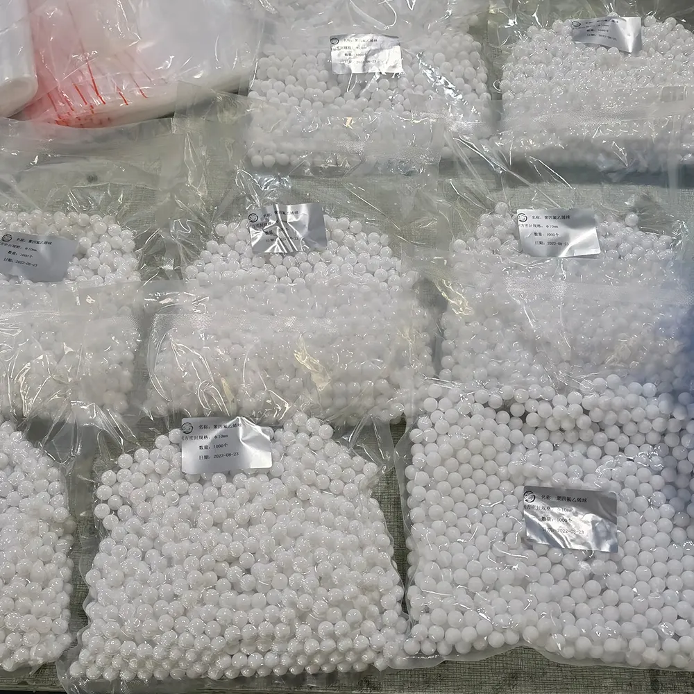 Prix usine fabricant fournisseur fluoroplastique Ptfe boule en plastique dur pour toboggan