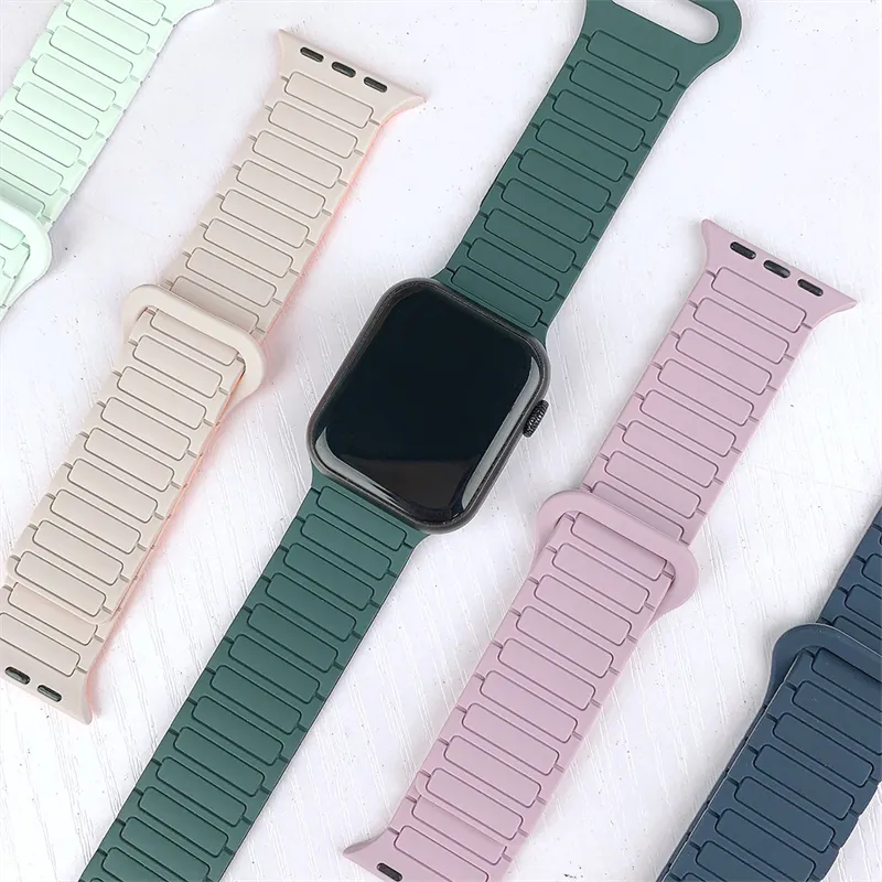 Cinturino Smartwatch cinturino in Silicone impermeabile traspirante regolabile magnetico cinturino sportivo per Apple Watch Ultra 49mm