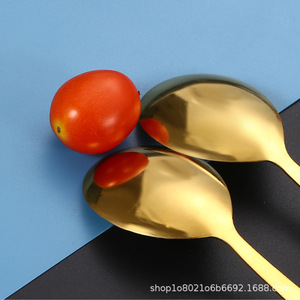 Cuchara de acero inoxidable de estilo nórdico con mango de cerámica, color verde oscuro y dorado, duradera para uso doméstico, para postres, arroz y sopa. - Product Image 4