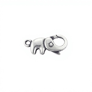 Charmant pendentif éléphant en argent 925 plaqué or 18 carats oxydé avec fermoir mousqueton pour collier et bracelet Wonderfit - Product Image 2