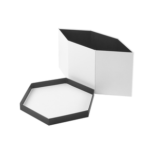 กล่องของขวัญรูปทรงหกเหลี่ยมสีขาวแบบพับได้ ออกแบบเองได้ - Product Image 5