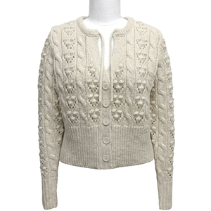เสื้อคาร์ดิแกนไหมพรมถักสำหรับผู้หญิง กระดุมหน้า คอกลม แขนยาว แบบครอป - Product Image 1