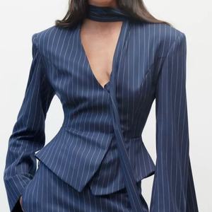 ชุดเซ็ตผู้หญิง กระโปรงทรงเอวสูงลายทาง คอวี ดีไซน์ใหม่ ทันสมัย ช่วยพรางหุ่น ให้ลุคสง่างาม - Product Image 2