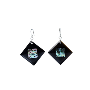 Boucles d'oreilles en corne de buffle du Vietnam Minh Giang, fabrication artisanale, corne naturelle, bijoux pendants, design artisanal éthique - Product Image 5