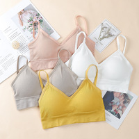 Fabricant de soutiens-gorge de beauté sans couture en gros 95% nylon 5% spandex sans fil dos croisé avec décoration en dentelle Logo personnalisé sur bonnet