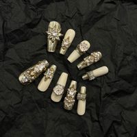 Newby nouvelle collection fait à la main champagne scintillant presse sur les ongles Aura plein strass éblouissant ongles conseils