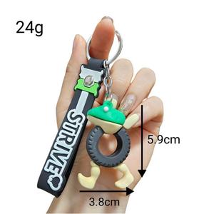 Mainan rantai kunci karet baru gantungan kunci pvc liontin penumpahan gantungan kunci tokoh aneh abstrak figur tongkat kayu liontin ikan hiu - Product Image 6