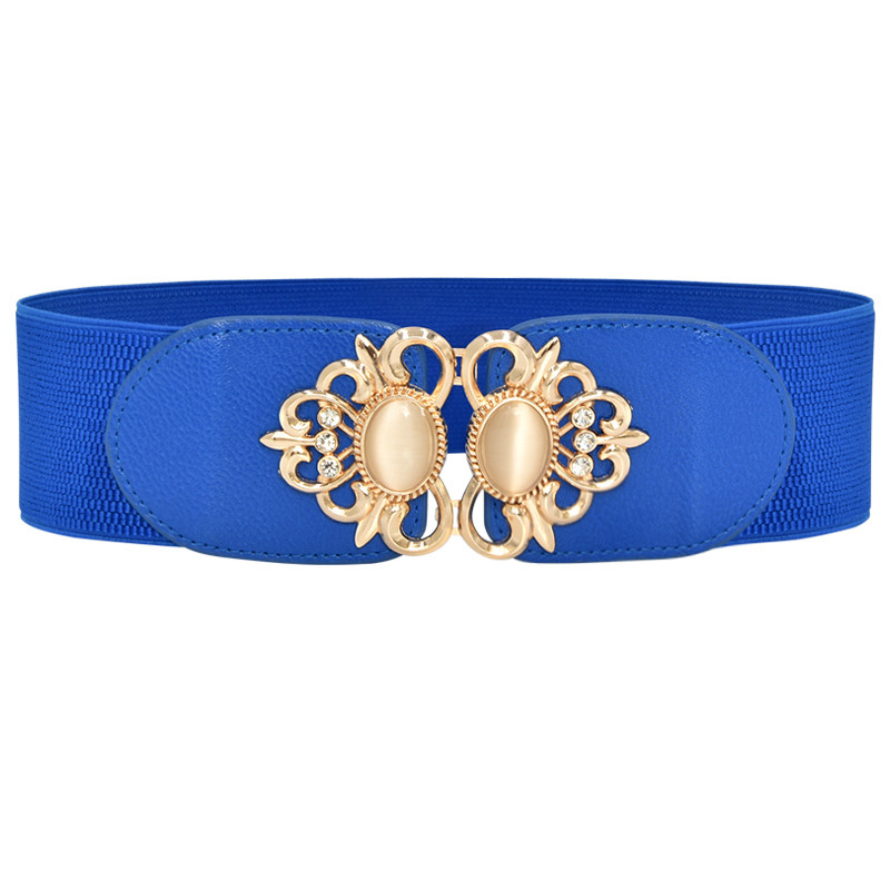 Женский пуховик с широким поясом