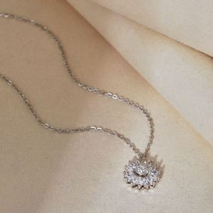 Collier pendentif fleur soleil en argent sterling 925 rhodié plaqué or 18 carats avec zircone 5A, design simple et tendance pour femmes et filles, Dylam - Product Image 6