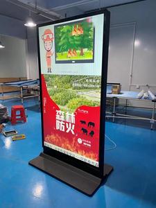 Layar iklan led warna penuh dalam ruangan iklan digital kios android