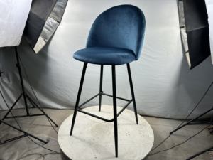 Tabouret de bar moderne de luxe en velours, dossier incurvé matelassé diamant, pieds en métal noir mat pour la maison, le restaurant, l'hôtel, l'appartement - Product Image 2