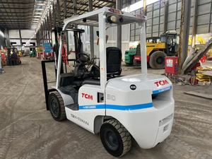מלגזה משומשת מקורית של <span class=keywords><strong>TCM</strong></span>, 3 טון, דו-שלבית, דגם <span class=keywords><strong>3t</strong></span>, מצוידת במנוע איזוזו, במחיר נוח. - Product Image 3