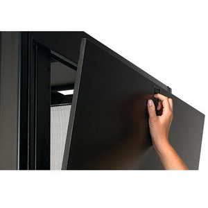 Rack de serveur APC AR3100 42U 19 pouces standard noir - Product Image 1