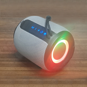 6 Wát bằng sáng chế phổ biến RGB LED loa không dây BT loa không dây Loa di động mini Loa không dây loa ngoài trời không dây - Product Image 5