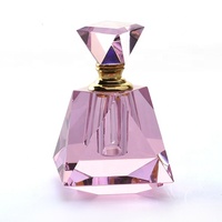 Vente en gros 3ml 6ml 12ml Flacon de parfum élégant en cristal de couleur bleue en forme de diamant pour cadeau d'accessoires pour femme
