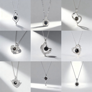 Collier de projection <span class=keywords><strong>photo</strong></span> personnalisé <span class=keywords><strong>sur</strong></span> chaîne en acier inoxydable, pendentif cœur et fleur avec image DIY pour couples et familles - Product Image 2