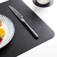 Logo personnalisé Tapis de table en cuir PU résistant à la chaleur Napperons pour table à manger Napperons pour table de cuisine