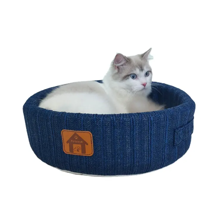 Hot Sell Modern Indoor Pet Accessories Woolen Yarn Knitting Cat Bed