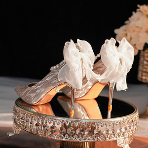 Zapatos de tacón de aguja con punta en pico, correa en el tobillo y lazo, zapatos de novia con tacón alto y brillantes, moda nupcial. - Product Image 2
