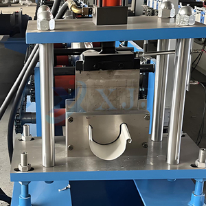 Fabrication <span class=keywords><strong>prix</strong></span> PPGI acier toit pluie collecte gouttière rouleau ancien faisant des machines Portable gouttière Machine - Product Image 3
