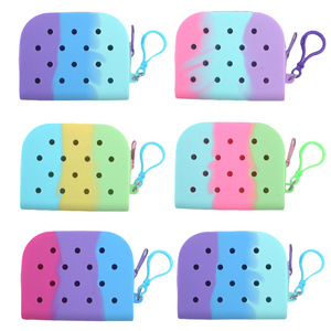 2024 nuevo agujero creativo dibujos animados para niños monedero de silicona portátil DIY colgante en bolsa - Product Image 1