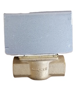 Valvola Motorizzata <span class=keywords><strong>Honeywell</strong></span> V4043C1347, Elettrica a Due Vie per Ventilconvettore V4043C1362B - Product Image 1