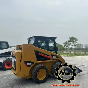 مستعملة يابانية أصلية <span class=keywords><strong>Skid</strong></span>-CAT SR226B في حالة جيدة للبيع - Product Image 2