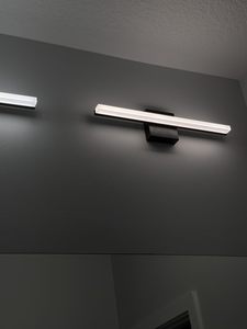 Matt Black 24 pouces Vanity Fixtures 16W Barre lumineuse LED moderne pour <span class=keywords><strong>salle</strong></span> <span class=keywords><strong>de</strong></span> <span class=keywords><strong>bain</strong></span> au-dessus du <span class=keywords><strong>miroir</strong></span> Toilettes <span class=keywords><strong>avec</strong></span> lumières <span class=keywords><strong>de</strong></span> lavabo <span class=keywords><strong>de</strong></span> <span class=keywords><strong>salle</strong></span> <span class=keywords><strong>de</strong></span> <span class=keywords><strong>bain</strong></span> en acrylique - Product Image 5