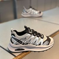 Baskets décontractées tendance pour hommes, style rétro, avec empeigne en maille respirante, semelle épaisse et absorption des chocs, idéales pour la marche en extérieur