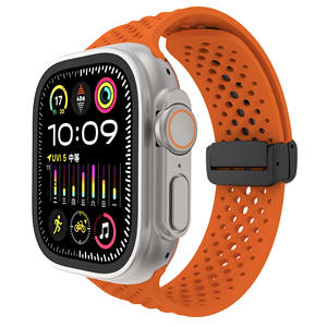 Bracelet de montre en silicone à boucle magnétique ventilée, compatible avec Apple Watch Ultra 9876543210 séries SE - Product Image 2