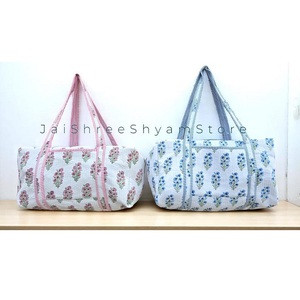 <b>Soft</b> Material Spacious Enough For Gym Work Or Weekend Trips Handcrafted Cotton Quilted Duffle Bag Stylish Spacious Travel Bag - Product Image 1
