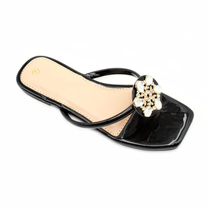 Senior sens à l'extérieur porter des pantoufles femmes portent des strass été nouvelle tête carrée mode tempérament dame pantoufles - Product Image 2