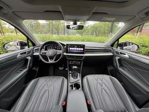 VW <span class=keywords><strong>Tiguan</strong></span> L d'<span class=keywords><strong>occasion</strong></span> 2023, SUV <span class=keywords><strong>automatique</strong></span> <span class=keywords><strong>essence</strong></span> 2.0T 2WD R-Line haut de gamme, voiture d'<span class=keywords><strong>occasion</strong></span> à conduite à gauche, Euro VI - Product Image 4