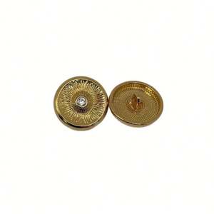 Bouton en métal de manteau coupe-vent de pull cousu main avec motif léger et diamants - Product Image 5