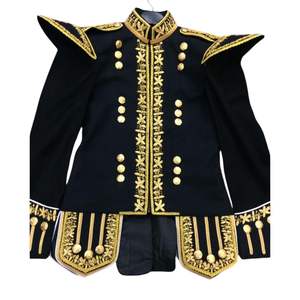 Esta es una Chaqueta Doble de Piqué Negra para <span class=keywords><strong>Piper</strong></span> o Baterista con Bordado a Mano de Hilo Dorado y Trenzado - Product Image 1