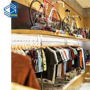 Estante de exhibición de tienda de bicicletas personalizado, elegante soporte de almacenamiento de tienda de bicicletas de madera, tienda de ciclismo moderna, diseño de interiores - Product Image 5