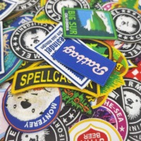 Écussons brodés personnalisés avec logo, thermocollants pour vêtements, chapeaux, graphiques imprimés, souvenirs