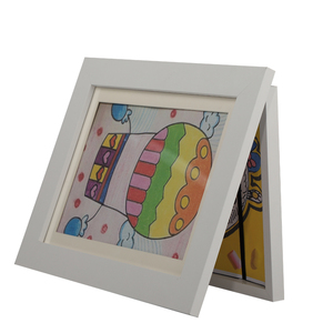 Vitrine d'exposition pour œuvres d'art des enfants <span class=keywords><strong>en</strong></span> bois blanc, cadre interchangeable pour dessins et œuvres d'art A4 des enfants - Product Image 1