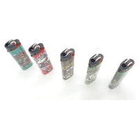 Vente en gros Briquet à gaz jetable en plastique avec logo personnalisé Briquet à bougie personnalisé pour le camping et le Cigarettes-J26 Fabricant